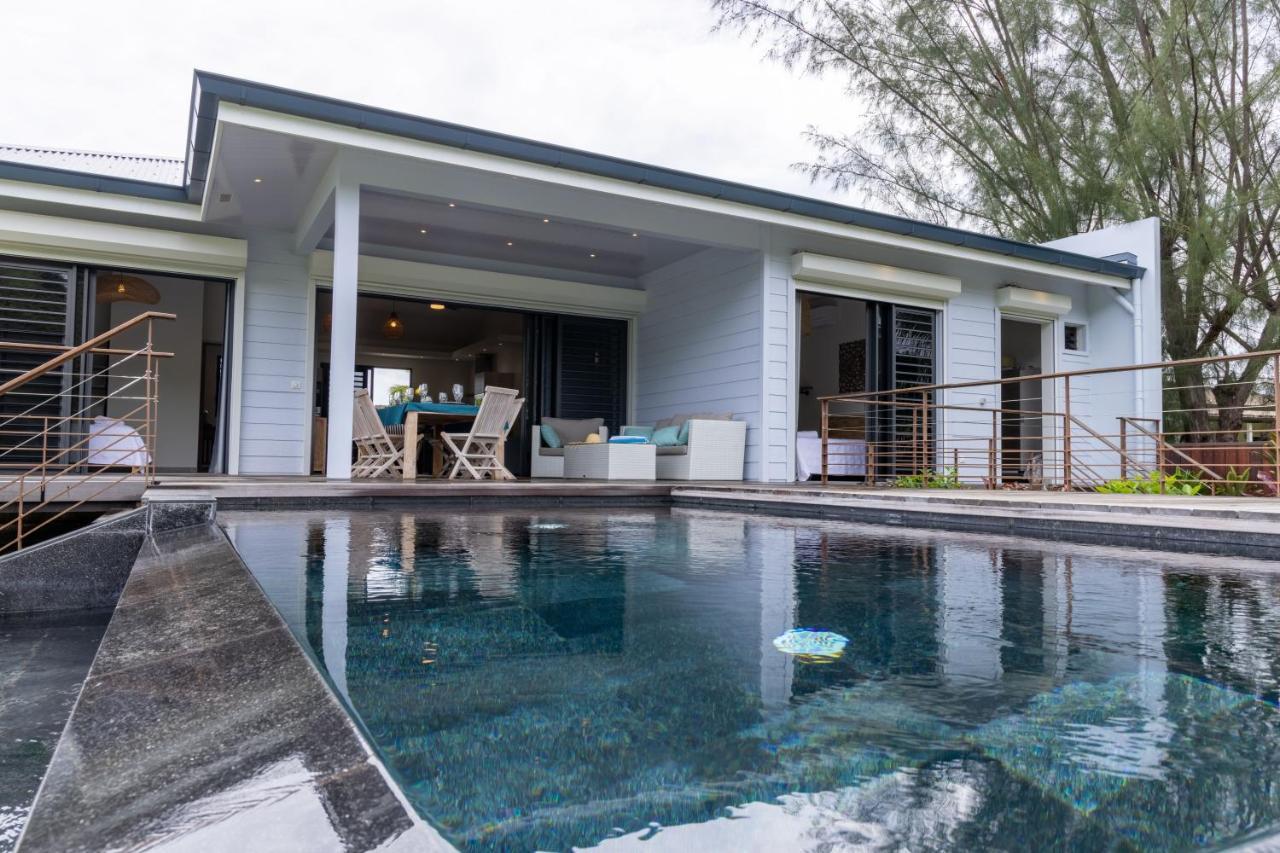 Villa Ho'A - Bord De Mer Avec Piscine Papetoai Exterior photo